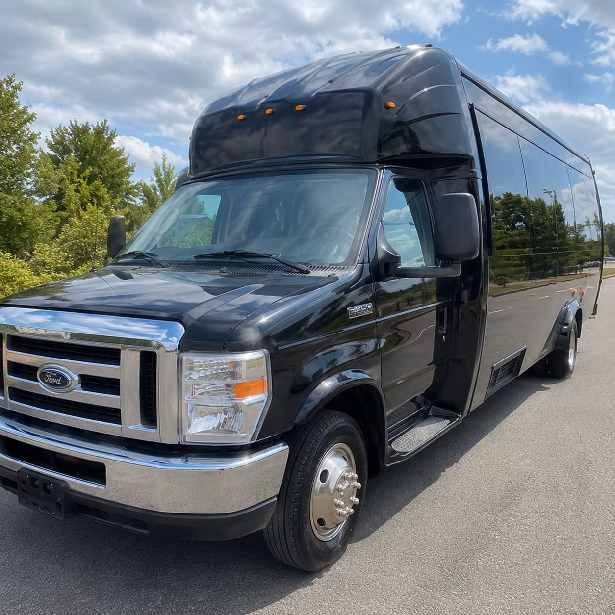 find lake worth beach new years eve party bus rental