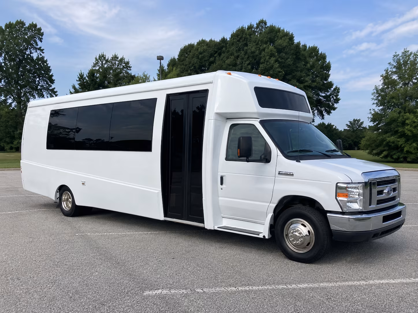 lake worth beach 18 passenger party bus