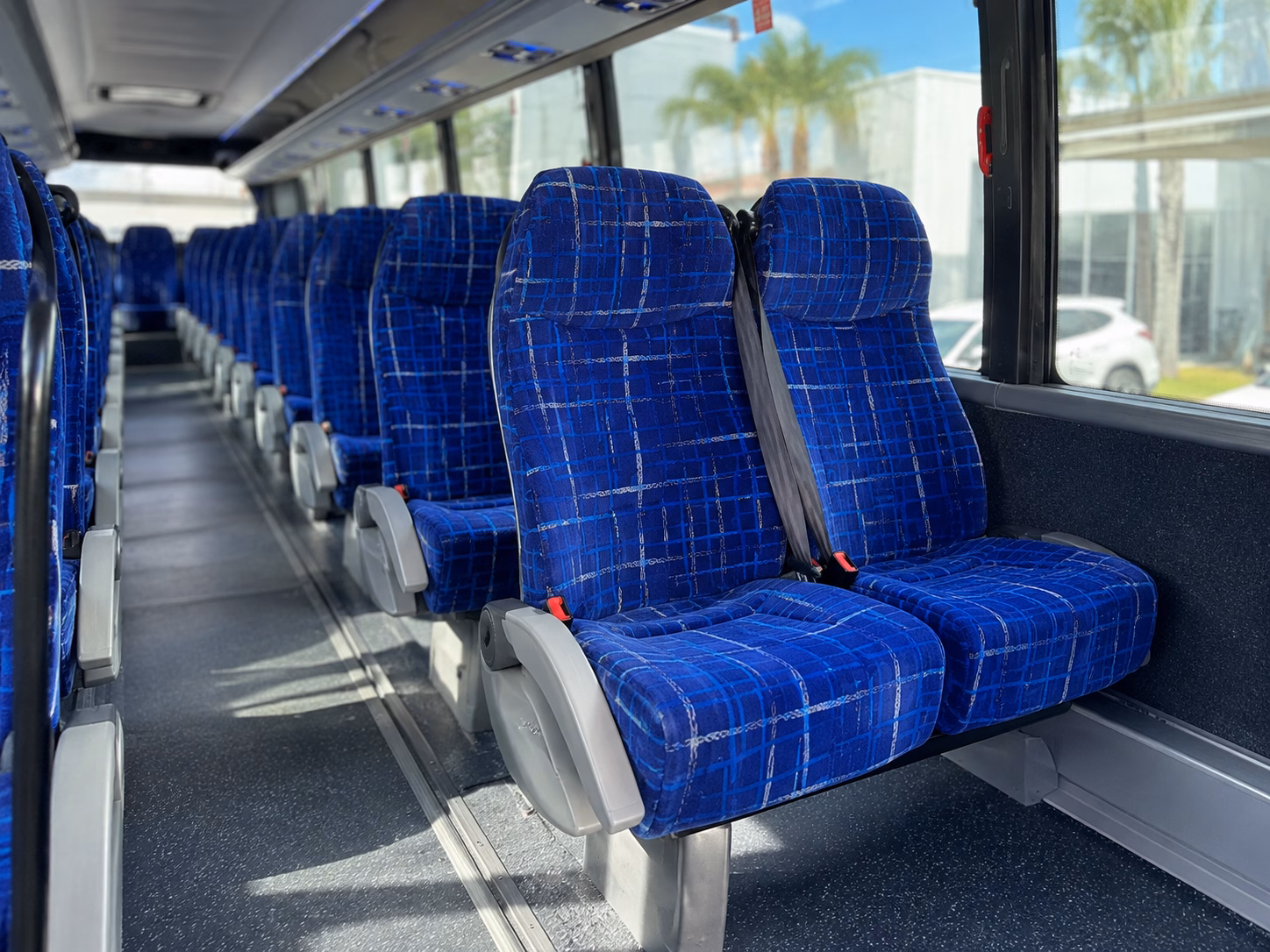 wellington charter bus hero 2